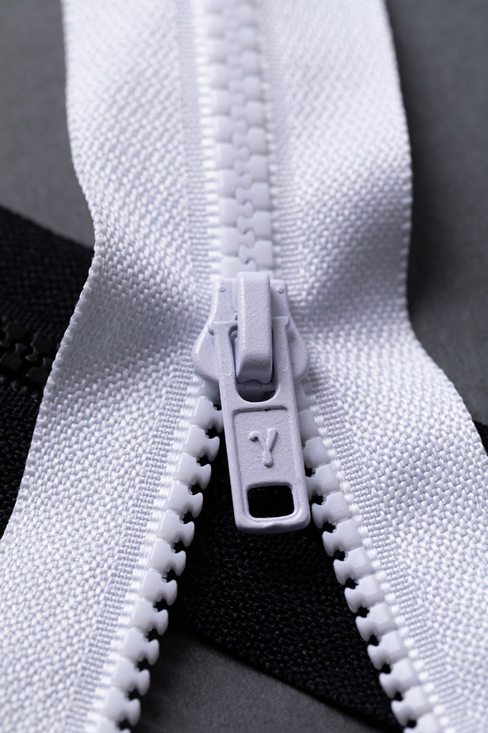 Молния трактор Т4 (4 мм) 1 зам., разъем., 40 см, 000 под алюминий, черный, G304 Gamma, 10 шт