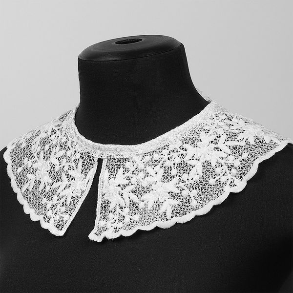 Накладной кружевной воротник 30х35 см, матовая нить Kruzhevo TBY.13/190, цв.белый уп.1шт
