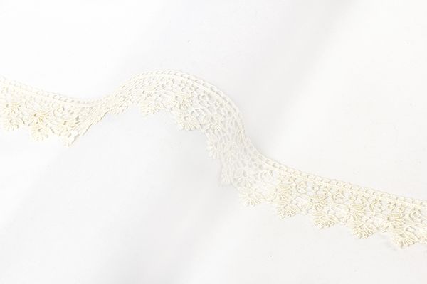 Кружево гипюр (плетёное) 43 мм / 8.8 м, кремовый, Gamma GGM-4301