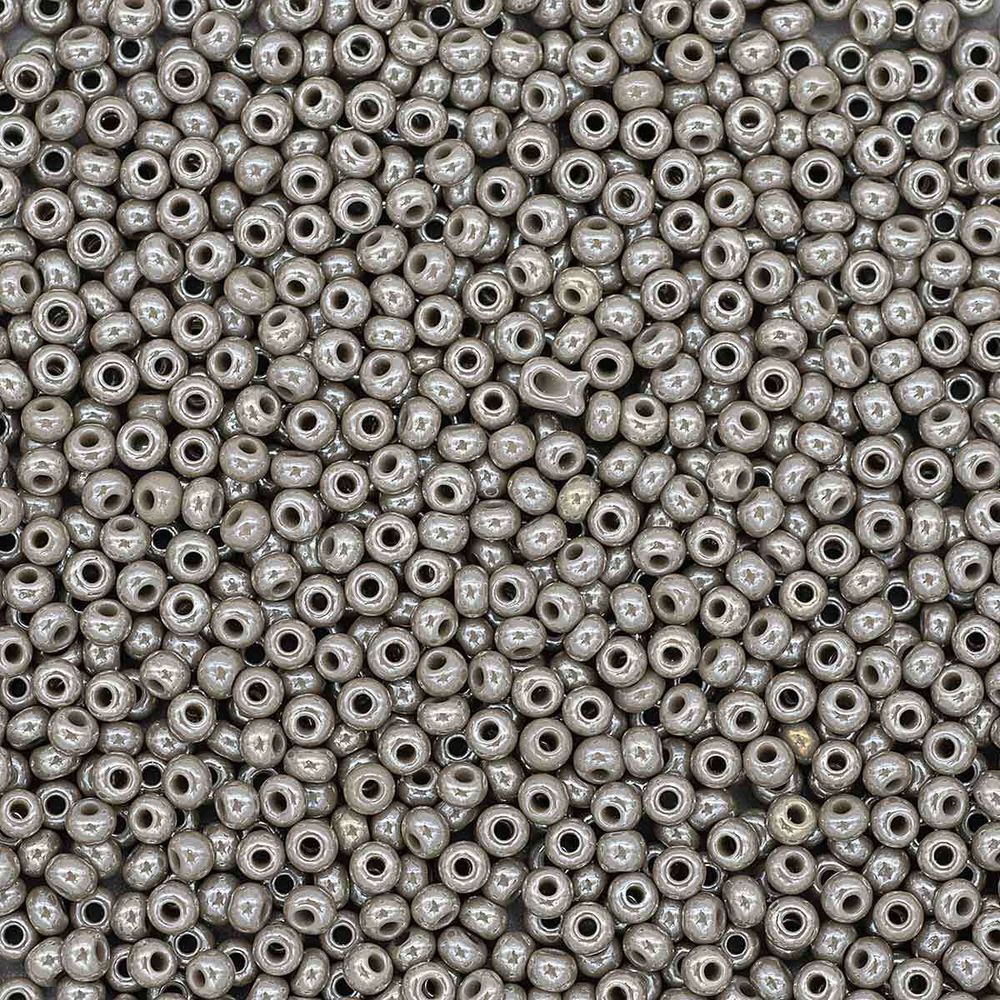 Бисер Preciosa 10/0 (2.3 мм), 100 г (5х20 г), непрозрачный с покрытием, цв. 48020