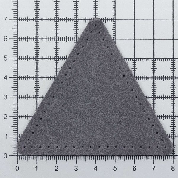 Заплатки пришивные из замши, треугольник равносторонний 8см с перфорацией, 2 шт, 100% кожа, 26 серый, 59126