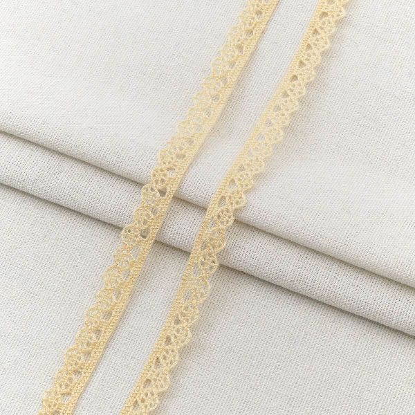 Кружево вязаное (тесьма) 10 мм / 18.2 метра, х/б, св.персик, А6420