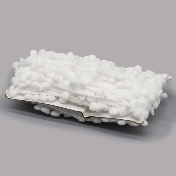 Тесьма с помпонами 1-рядная h20 мм, с помпонами 01 белый, 17 м