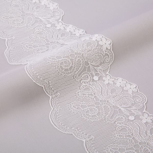 Кружево на сетке широкое 130 мм / 10 м, кремовый, Gamma GKMB-13001M