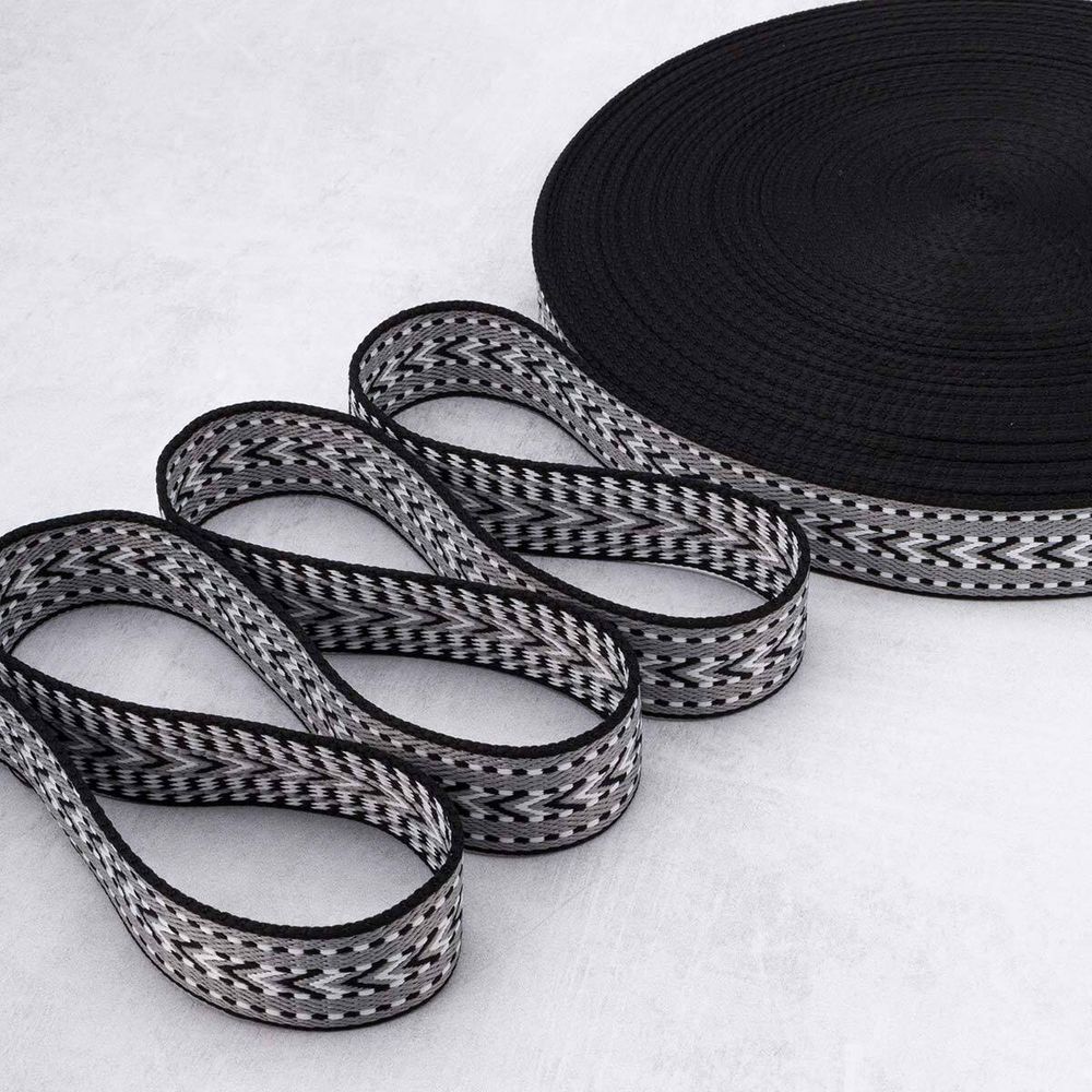 Стропа (ременная лента) 38 мм / 45.72 метра, [35.87 г/пог.м], с принтом, T0809 серый/белый/черный, 3Al362