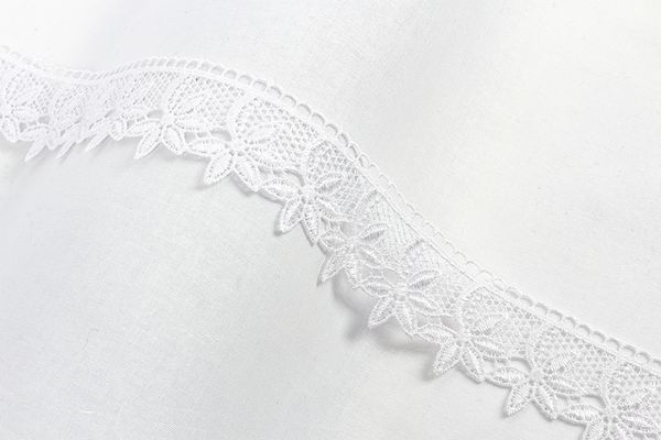 Кружево гипюр (плетёное) 40 мм / 10 м, белый, Gamma GGM-4005