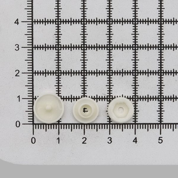 Кнопка рубашечная ⌀12,5/10мм пластик (≈1000 шт) New Star (102 айвори)