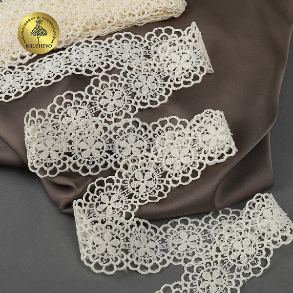 Кружево гипюр (плетёное) 35 мм, матовая нить, цв.02 молочный уп.13,71м, Kruzhevo