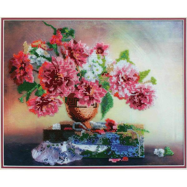 Набор для вышивания бисером Hobby&Pro, Георгины, 34х28 см