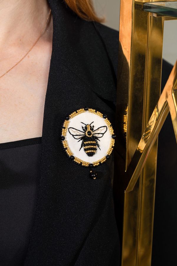 Набор для вышивания бисером Klart, Брошь. Пчела, 7х6 см