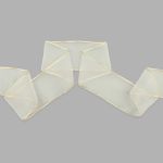 Лента для бантов (капрон) с мет. краем, 7 см, 25 м (белый) С3502