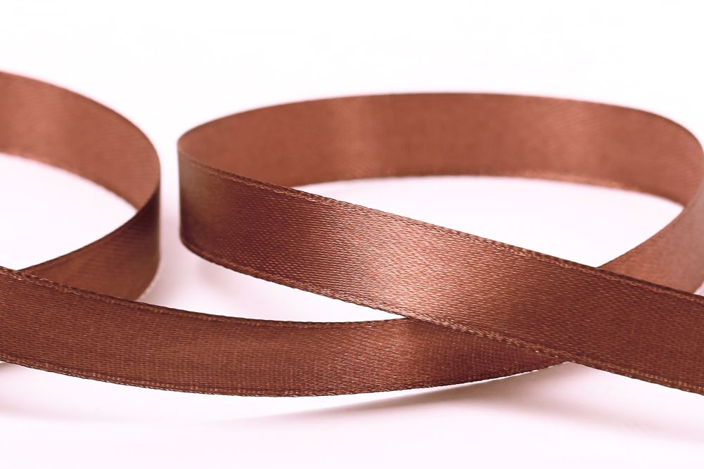 Лента атласная 1-сторонняя 12.0 мм / 33±2 метра, 100 т.коричневый, Gamma