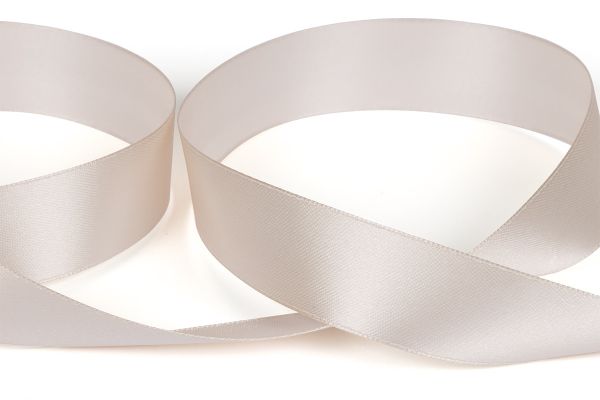 Лента атласная 1-сторонняя 25.0 мм / 33±2 метра, №517L(13-0003) кремовый, Gamma