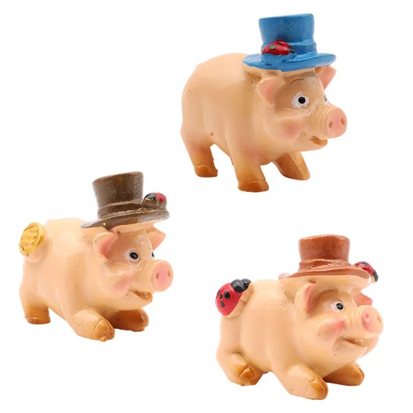 Миниатюра кукольная: Свинки в шляпе
