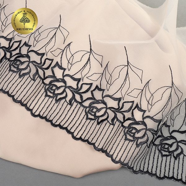 Кружево на сетке (вышитое) арт.T100 220мм цв.телесный+черный, левая уп.4,3м, Kruzhevo