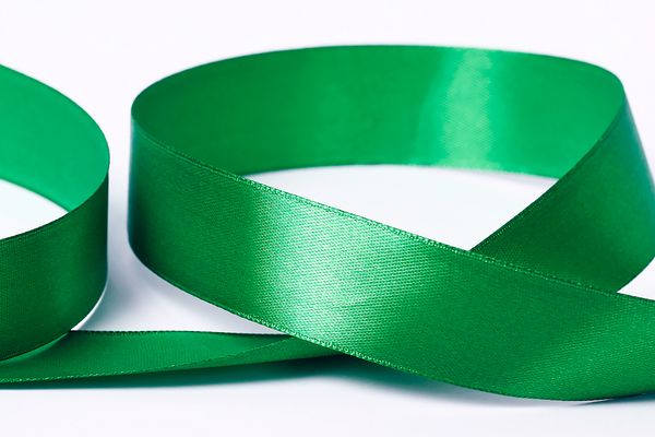 Лента атласная 1-сторонняя 25.0 мм / 33±2 метра, 035 зеленый, Gamma