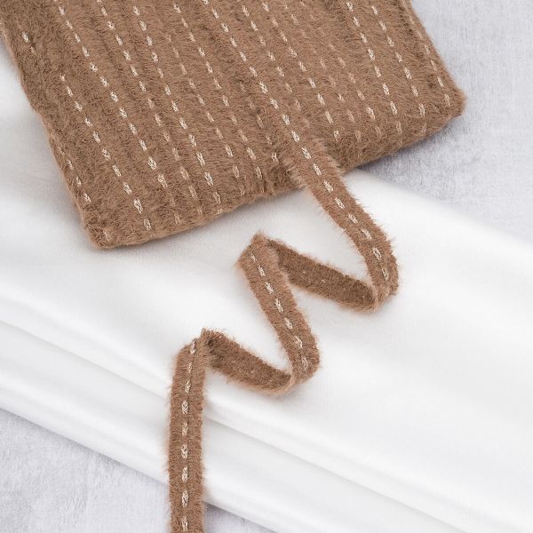 Тесьма отделочная твидовая 20 мм / 82.29 метра, пушистая с люрексом, т.бежевый, 3Al287