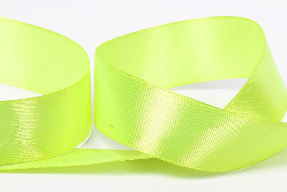 Лента атласная 1-сторонняя 25.0 мм / 33±2 метра, 057 желто-зеленый, Gamma