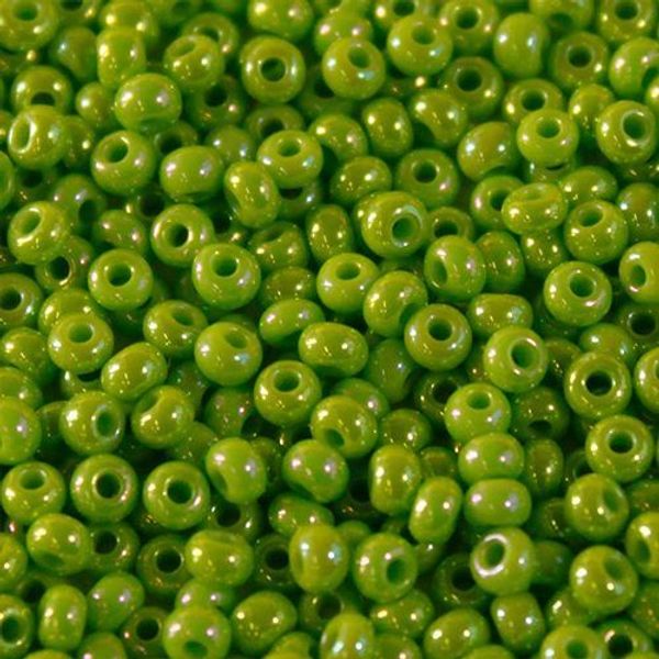 Бисер Preciosa 10/0 (2.3 мм), 1х50 г, непрозрачный с радужным покрытием, цв. 54310