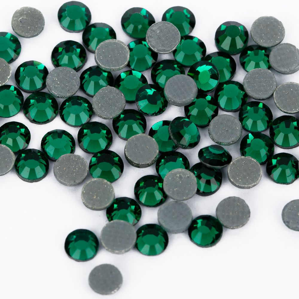 Стразы клеевые стекло 2.7 мм, 360 шт, SS10 №10 изумрудный (Emerald), Zlatka ZRTG-1072