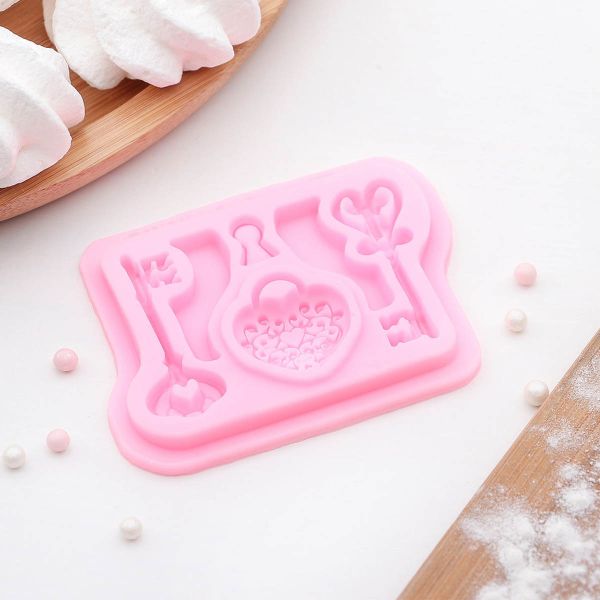 Молд 8,5х6,8х0,7 см, Ключ от сердца