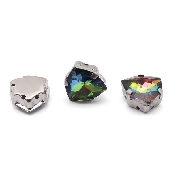 Хрустальные стразы в металлических цапах треугольные (Серебро) Радужный 12 мм 3 шт/упак., ТЦ014НН12