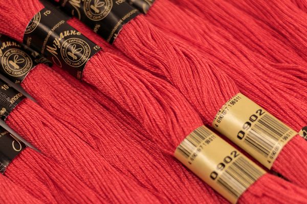 Мулине Ideal ТВ, 24 мотка по 8 метров, цв. 523