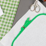 Пяльцы-рамка пластиковые 145х165 мм, Nurge NUR.170-12.5 цв.зеленый