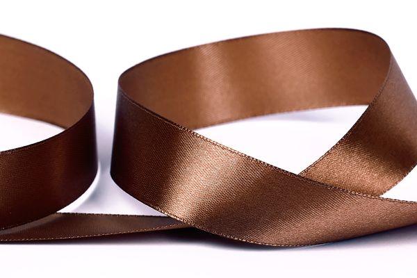 Лента атласная 1-сторонняя 25.0 мм / 33±2 метра, 100 т.коричневый, Gamma