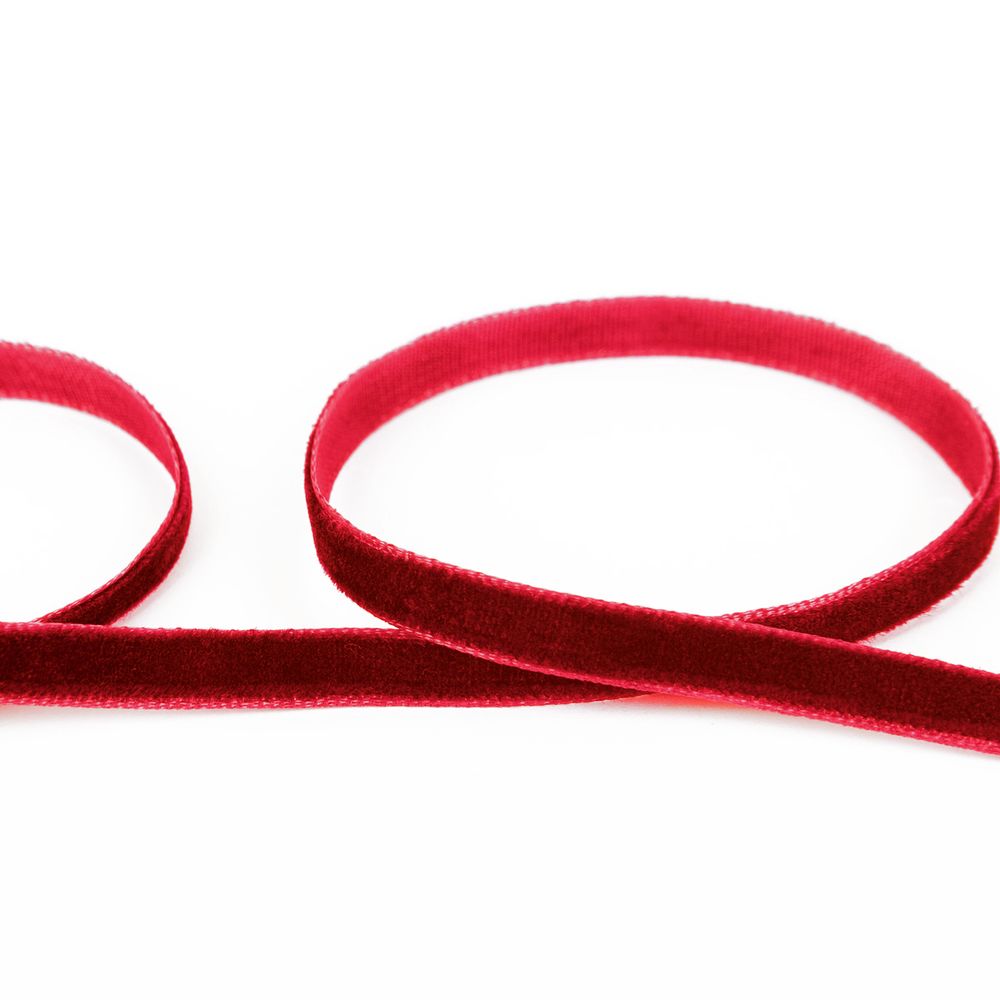 Лента бархатная (тесьма) 06.0 мм / 16.5±1 метра, 026 красный, Blitz VR-06