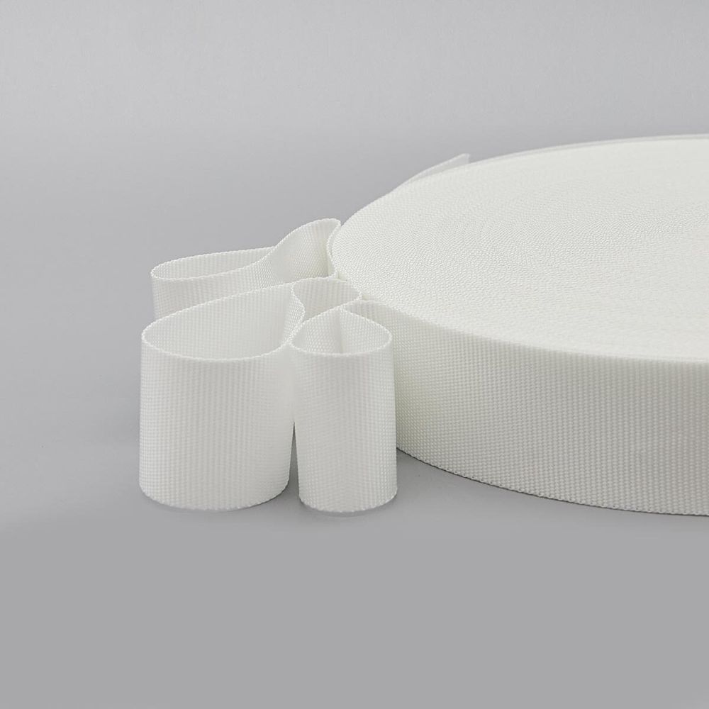 Стропа (ременная лента) 40 мм / 50 метров, толщ. 1.0 мм, [26.3 г/пог.м], 100% п/э, 003 белый