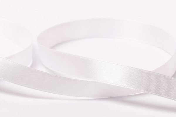 Лента атласная 1-сторонняя 12.0 мм / 33±2 метра, №001 белый, в термоплёнке, Gamma