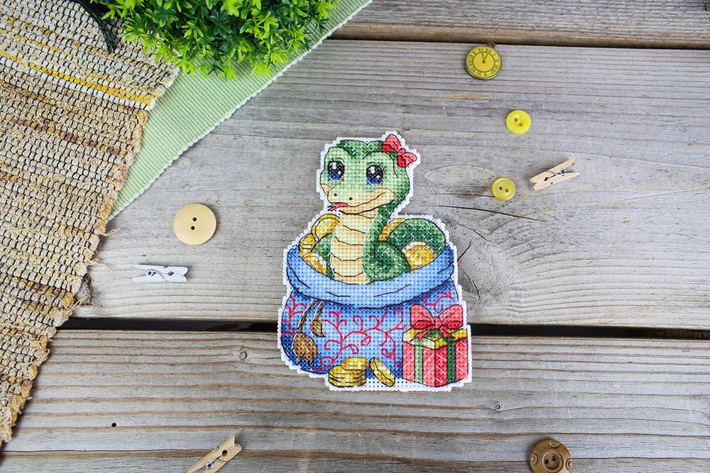 Набор для вышивания нитками МП Студия Р-1142, Денежная змея, 12х9 см