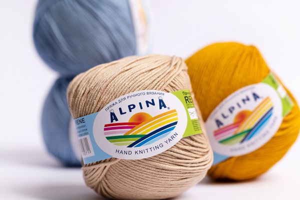 Пряжа Alpina Rene / уп.10 мот. по 50г, 105м, 011 персиковый