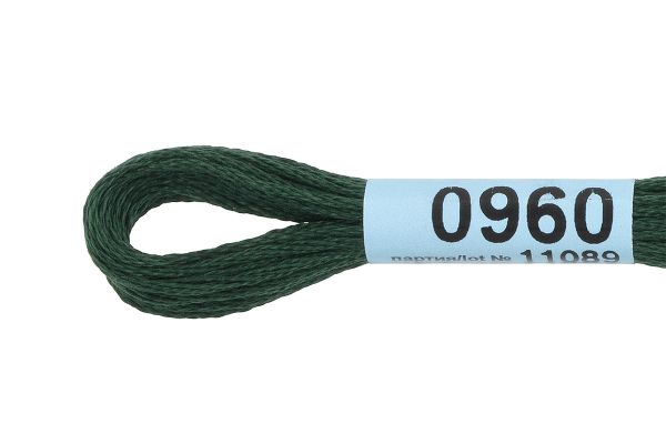 Мулине Gamma 100% хлопок, цв.0960 т.зеленый, 24 мотка по 8 метров