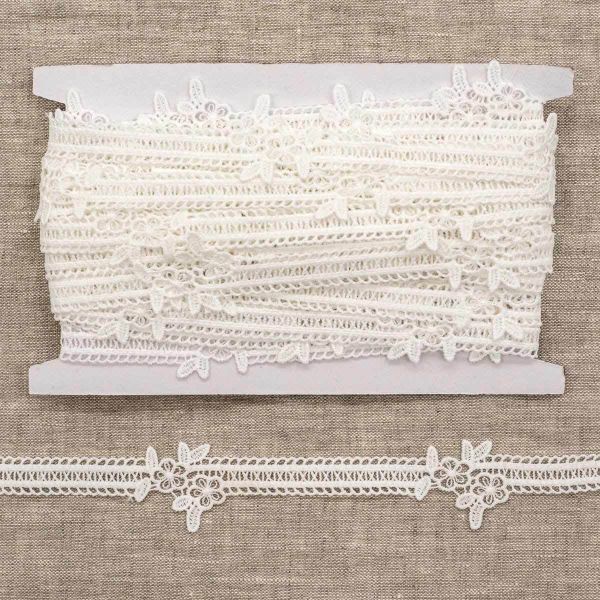 Кружево гипюр (плетёное) (матовое) 30 мм, 13.72м, цв.белый, S090710