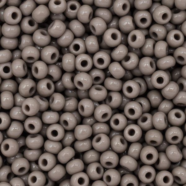 Бисер Preciosa 10/0 (2.3 мм), 50 г, непрозрачный, цв. 43020