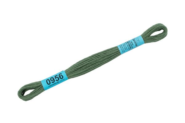 Мулине Gamma 100% хлопок, цв.0956 сер-зеленый, 24 мотка по 8 метров