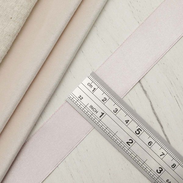 Лента атласная 1-сторонняя 25.0 мм / 22.86±1 метров, 146 кремовый, Globus