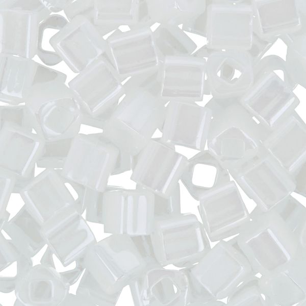 Бисер Toho Cube 3 мм, 25 г (5х5 г), 0121 белоснежный/Перламутр