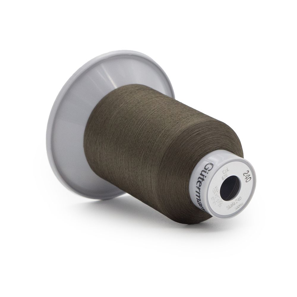 Нитки полиэфирные некрученые бондированные Gutermann Skala 240, 5000м, 676 св.хаки, 1 шт /TOS/