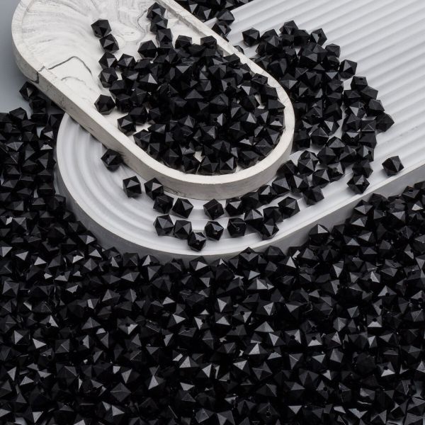 Бусины акрил ⌀10 мм, прозрач. в цвете, граненый куб, 500 г, Astra&Craft (672 черный)