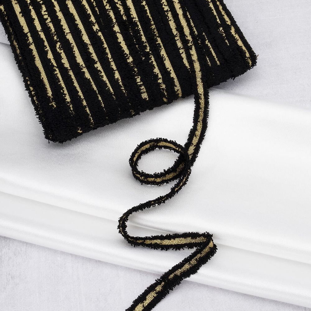 Тесьма отделочная твидовая 15 мм / 82.29 метра, с люрексом, черный/золото, 3Al284