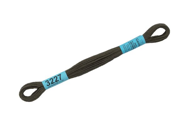 Мулине Gamma 100% хлопок, цв.3227 т.серый, 24 мотка по 8 метров