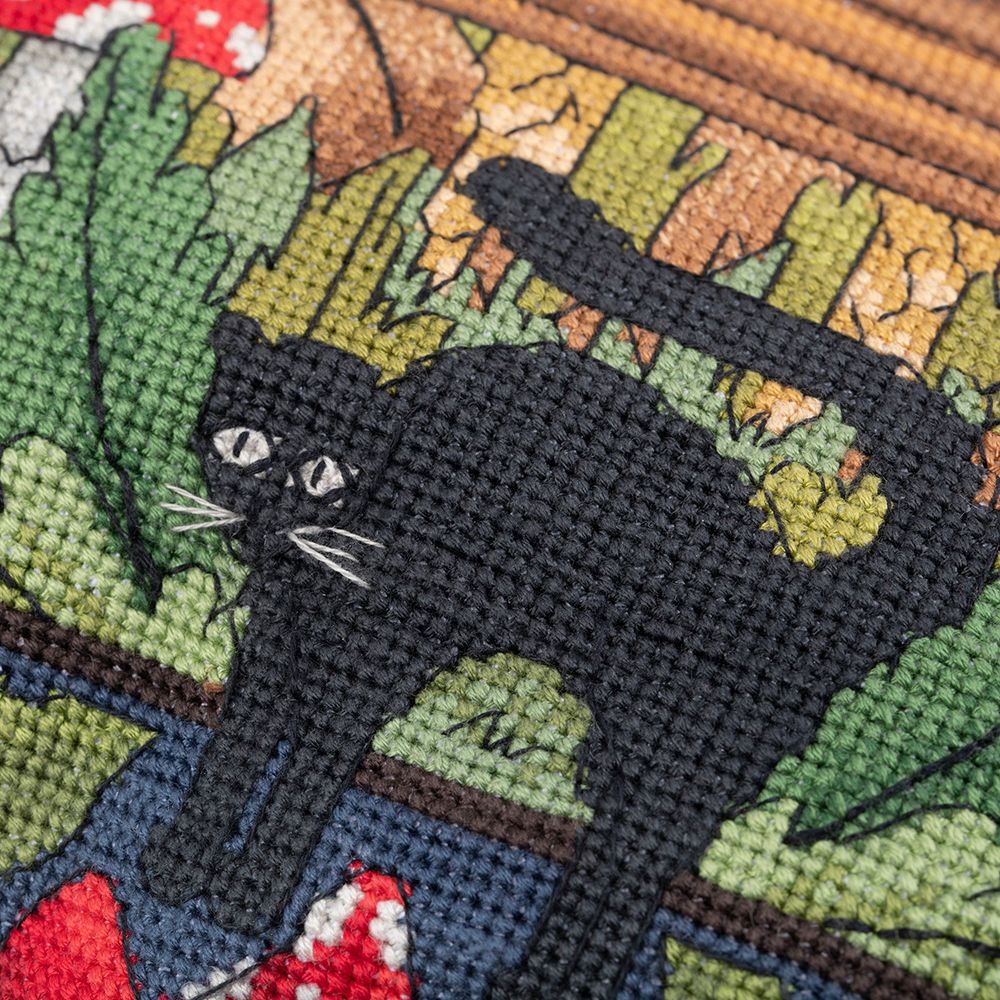 Набор для вышивания нитками Panna Золотая серия PD-7446, Подушка. Избушка Бабы Яги (лимитированная коллекция), 40х40 см