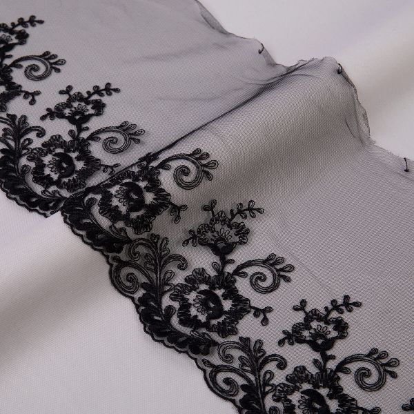 Кружево на сетке широкое 190 мм / 10 м, черный, Gamma GKMB-19001M