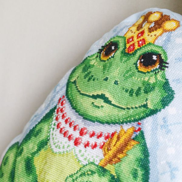 Набор для вышивания нитками Panna, подушка Царевна-лягушка, 37x44 см