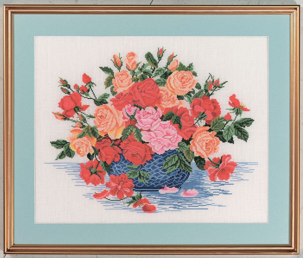 Eva Rosenstand, Букет роз в синей вазе, 50х60 см