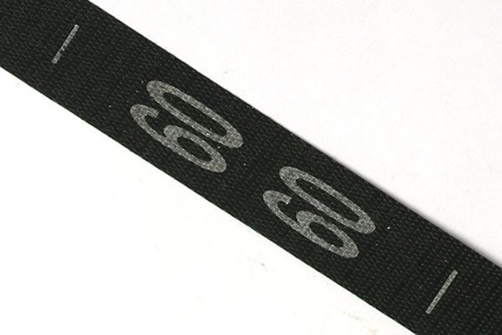 Размерники полиэстер 60 черный 10х40 мм, в рул. 1250 шт (50м) /TOS/ Размерники полиэстер 60 черный 10х40 мм, в рул. 1250 шт (50м) /TOS/