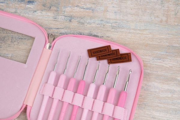 Набор крючков для вязания ⌀2.0-6.0 мм, 14 см, алюминий в пенале /2; 2.5; 3; 3.5; 4; 4.5; 5; 6 мм/, Gamma CHP-01